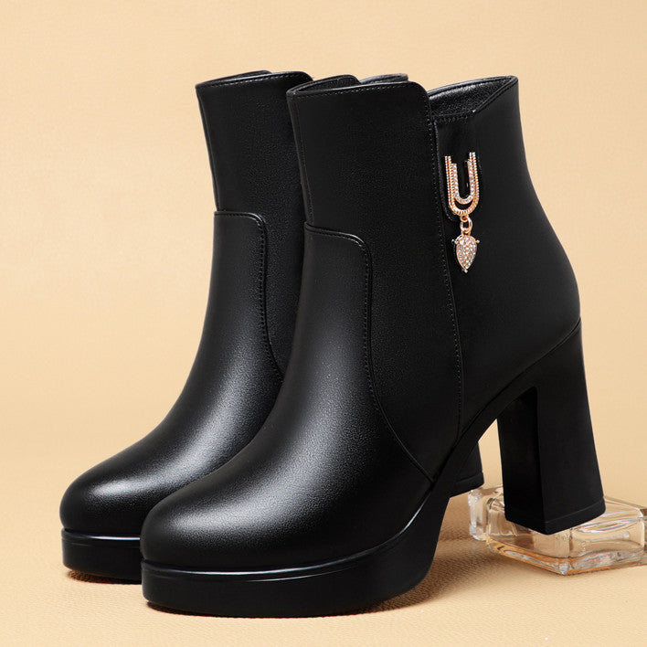 Layrix Noir Platform Winter Heel Boot
