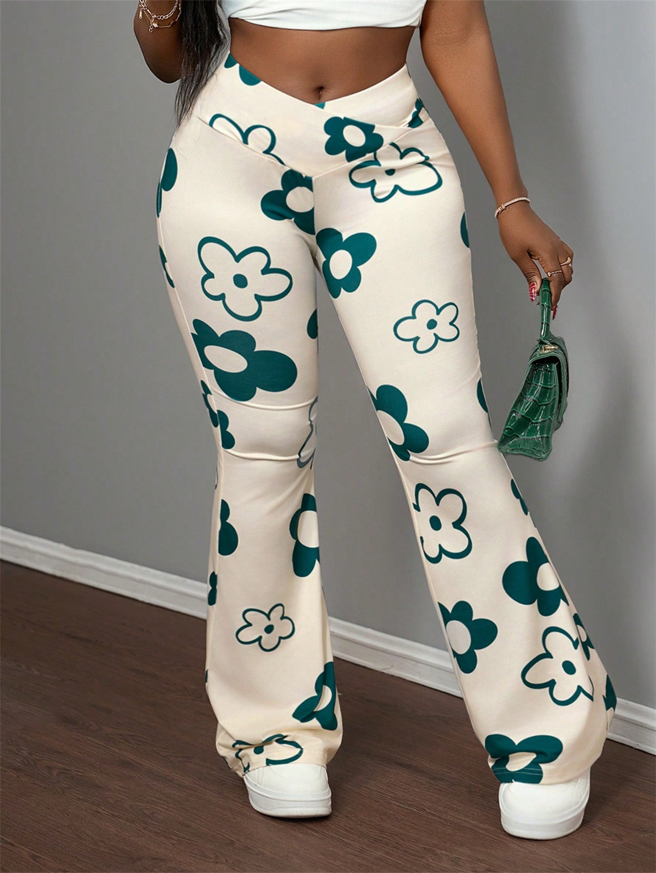 Layrix Retro Bloom Flare Pants
