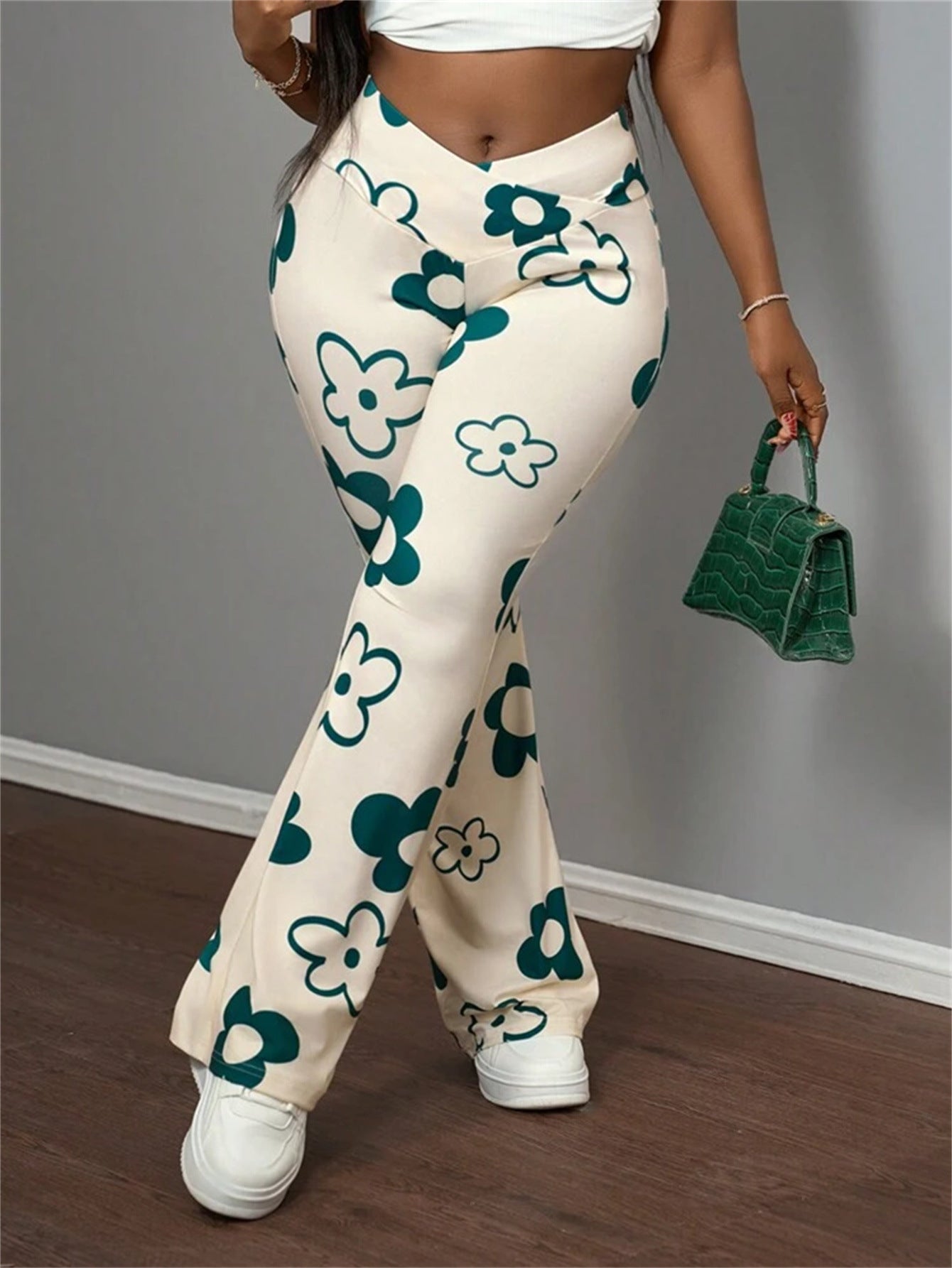 Layrix Retro Bloom Flare Pants