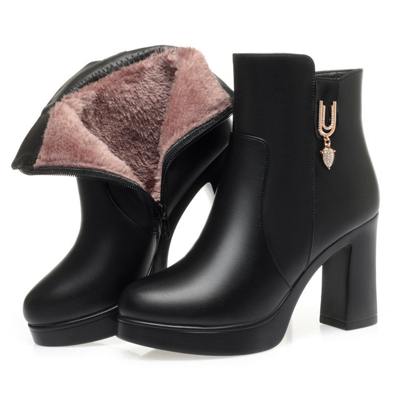Layrix Noir Platform Winter Heel Boot