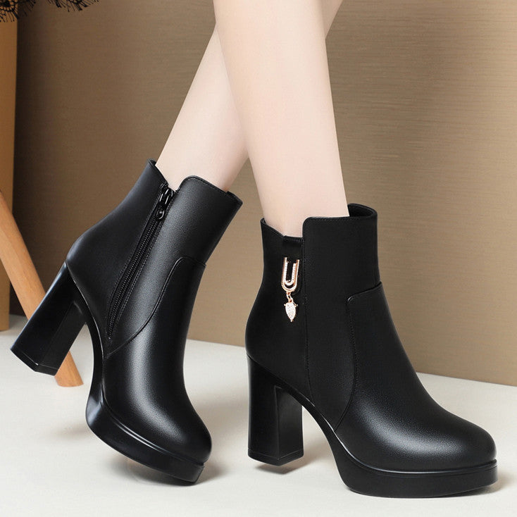 Layrix Noir Platform Winter Heel Boot