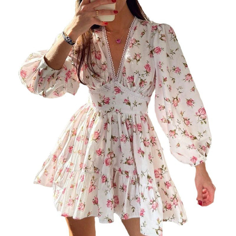 Printed V-neck lace pleated dress