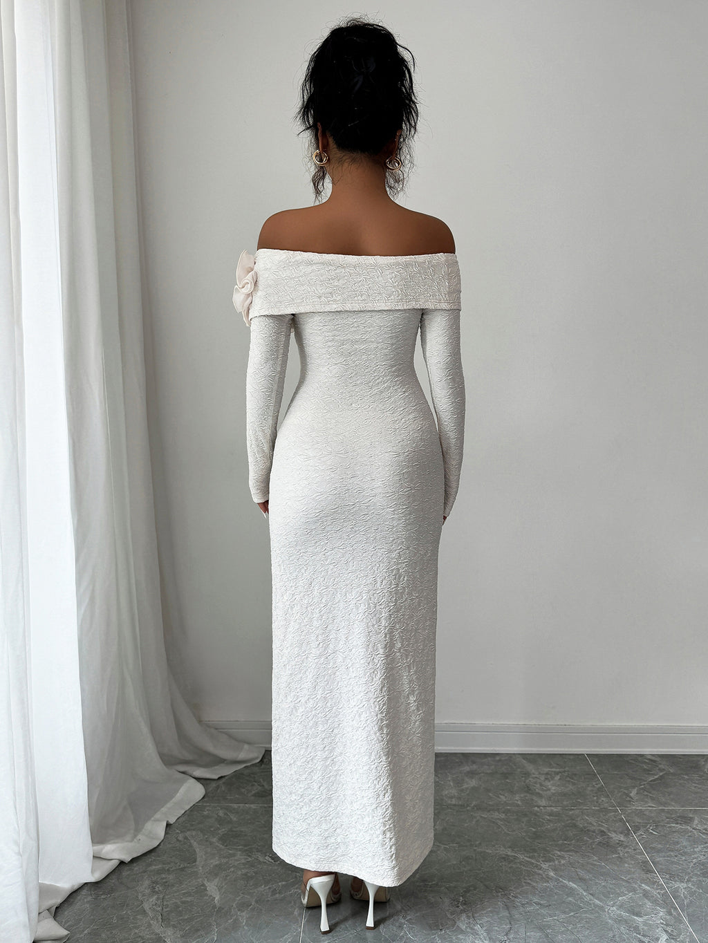 Layrix Aurora Off-Shoulder Sculpt Maxi Dress